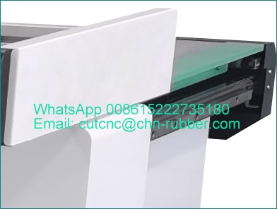 Digital knife cutting machine